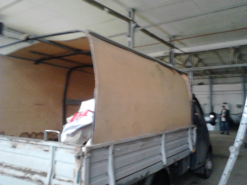 Газель с рекламой